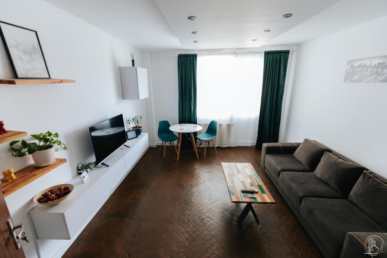 Zaza Apartament - Central Area, With Balcony Târgu Jiu Buitenkant foto