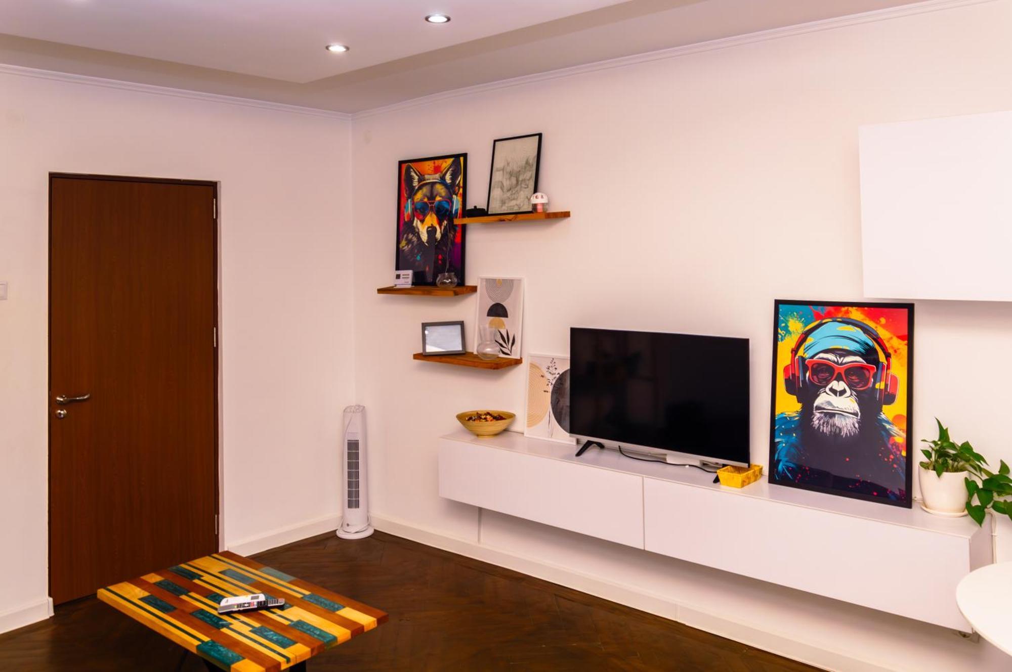 Zaza Apartament - Central Area, With Balcony Târgu Jiu Buitenkant foto